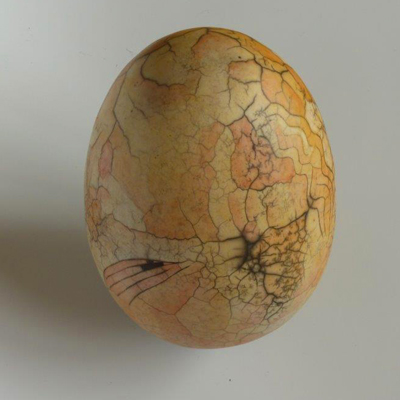 Simon Hof: Keramisches Ei