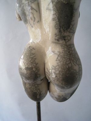 Simon Hof: Weiblicher_Raku_Torso