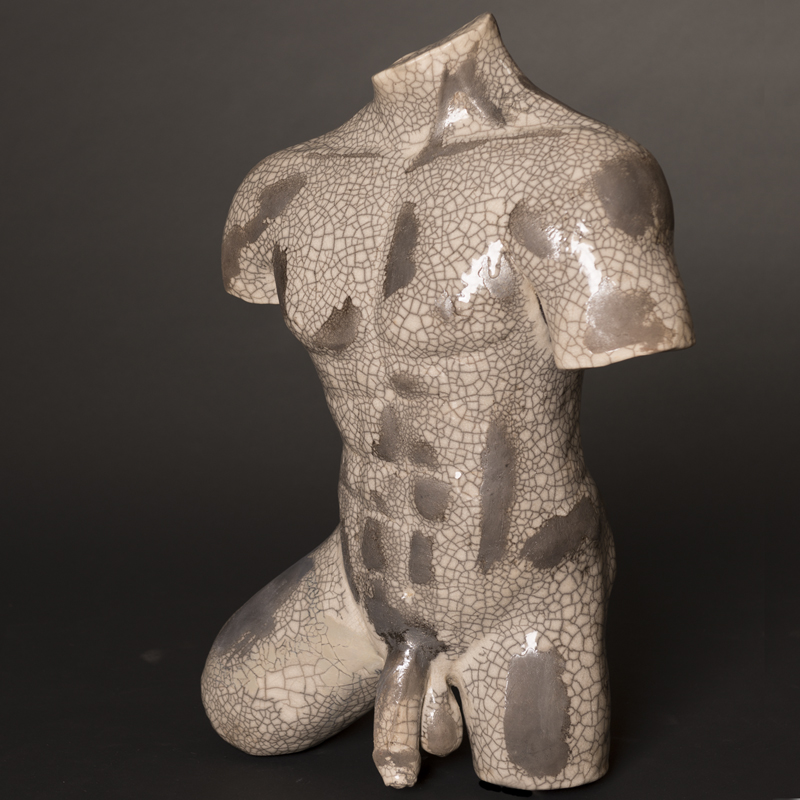 mann torso gross schwarz weiss kunst keramik